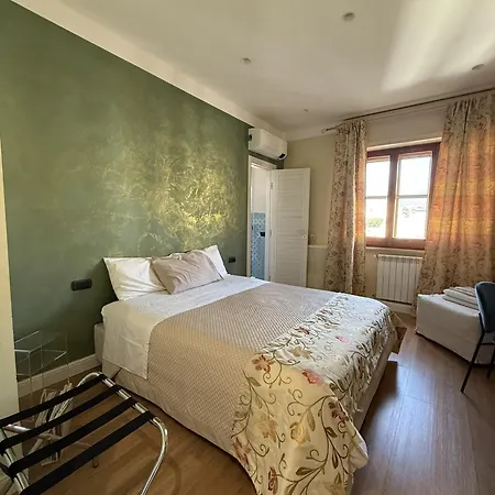 Дом отдыха Frida Сан-Джорджо-а-Кремано