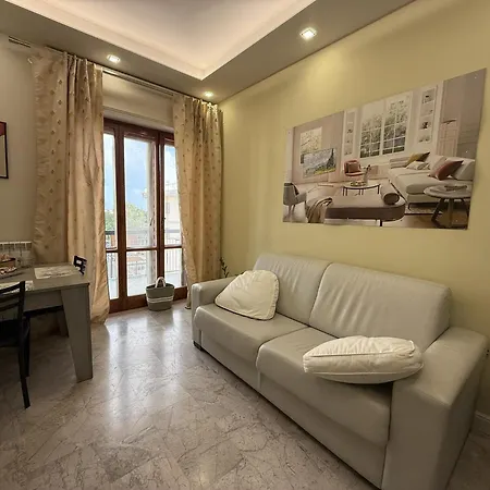 Дом отдыха Frida Сан-Джорджо-а-Кремано